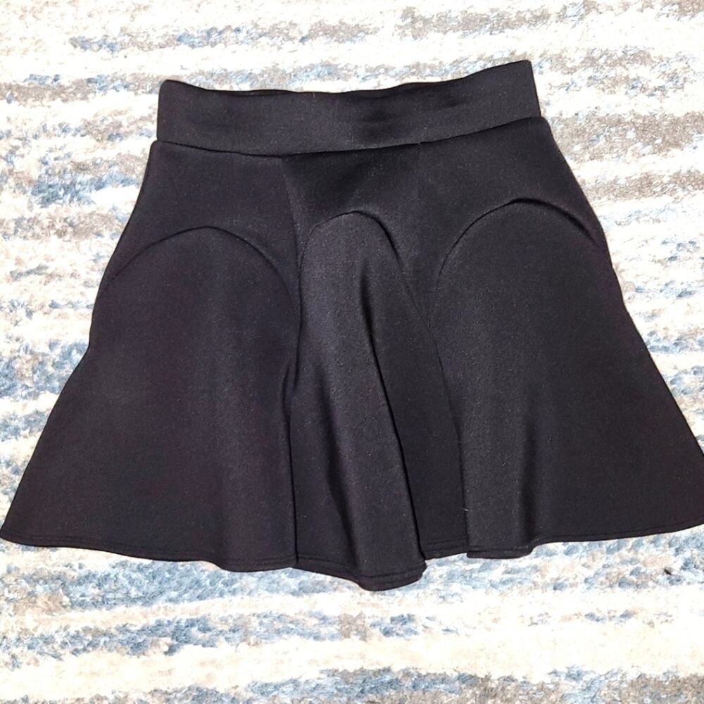 Charlotte Russe Skater Skirt sz Medium EUC